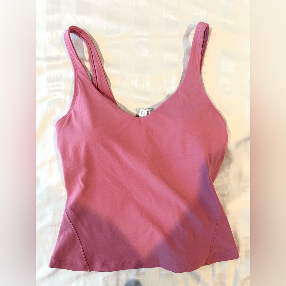 New Lululemon pink sports top (size 8)